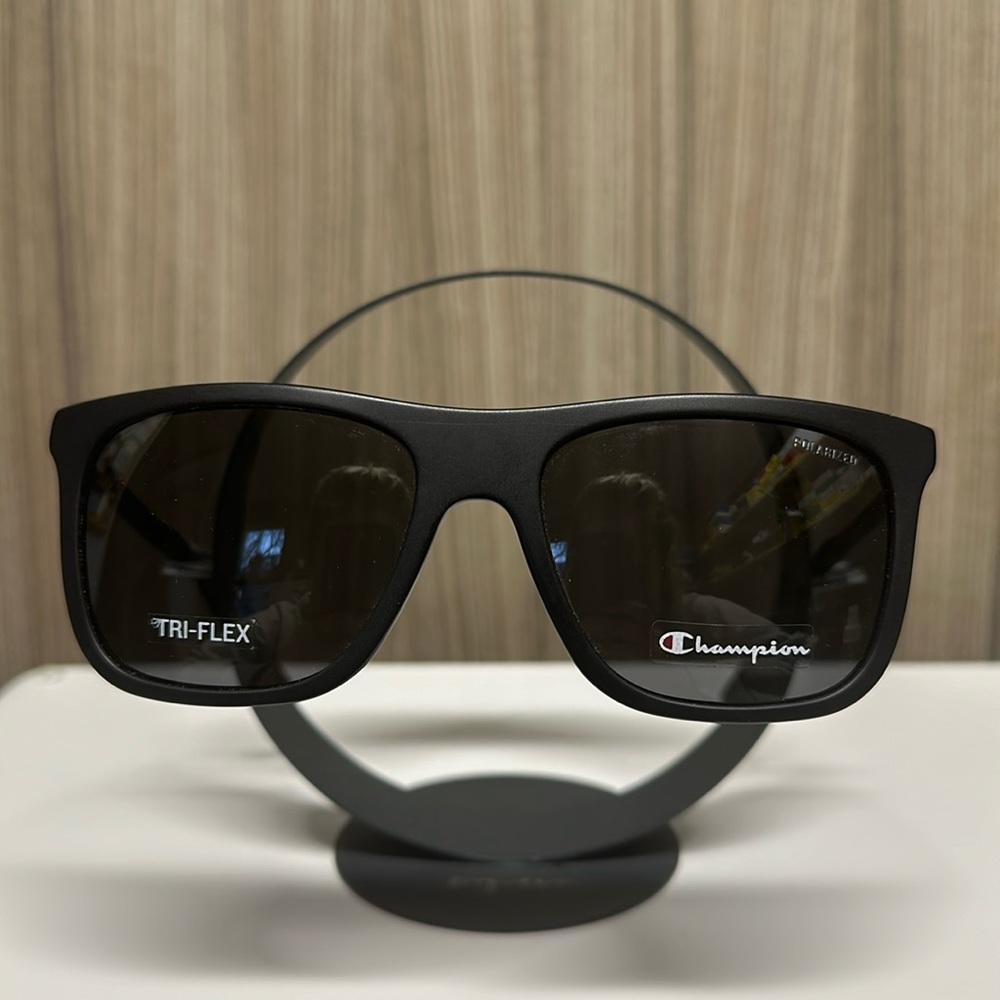 Adjustable, Polarized Champion CUADAPT sunglasses
